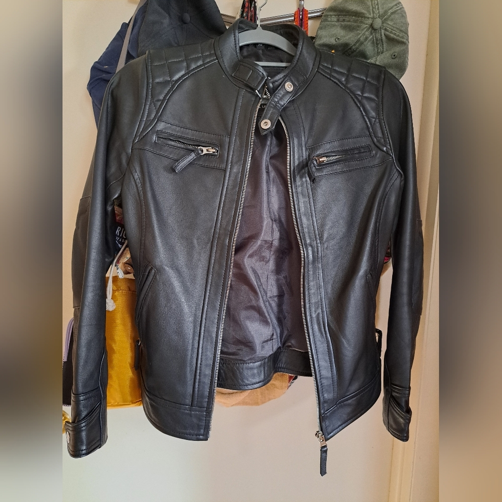 Real Leather jacket szXS